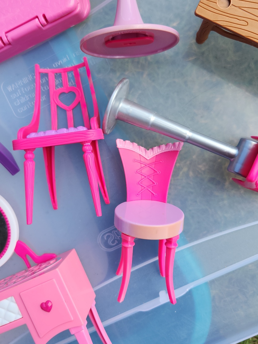 Barbie Pink and Purple Doll Furniture - Picture 8 of 9